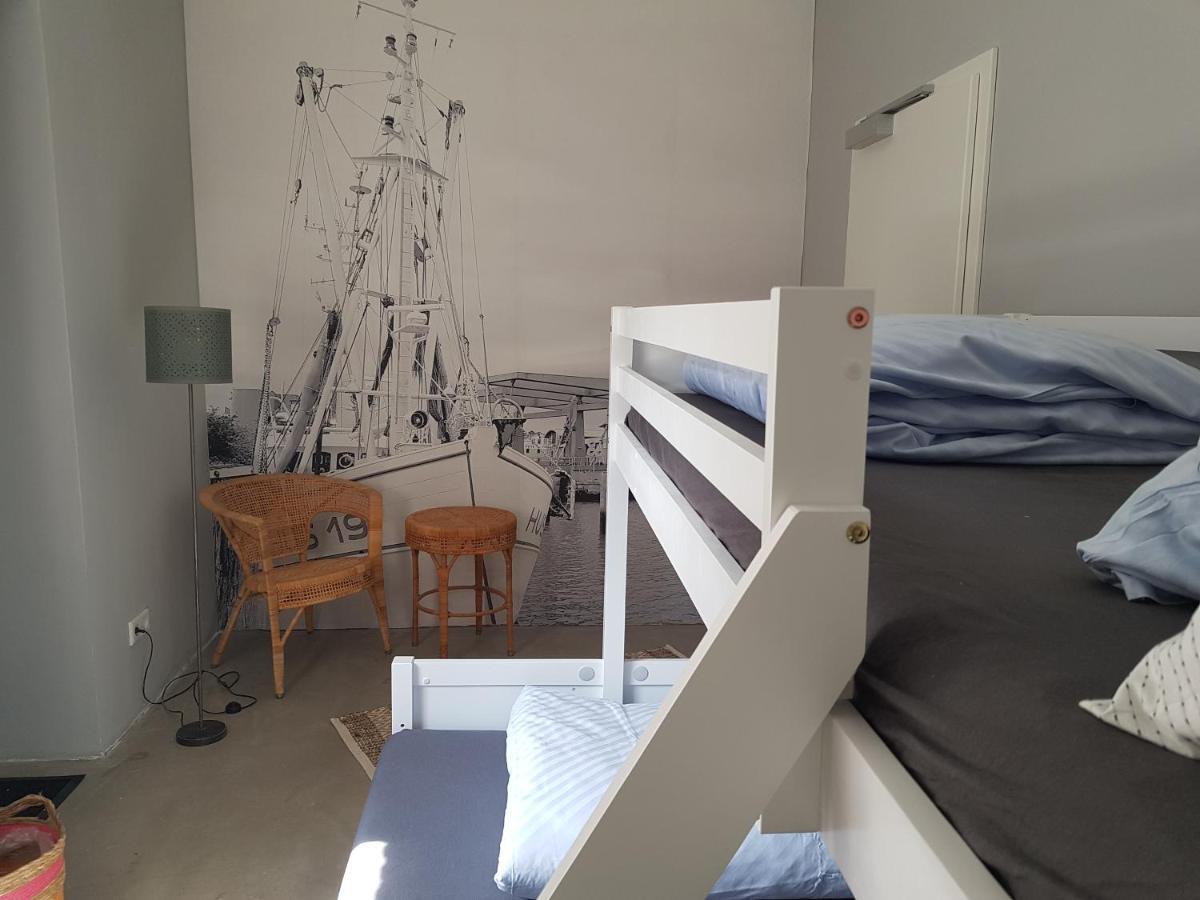 Hostel Sleeptide Husum  Exterior foto