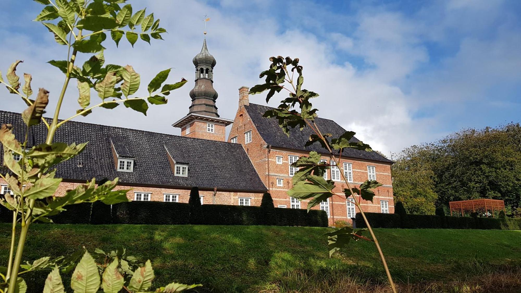 Hostel Sleeptide Husum  Exterior foto